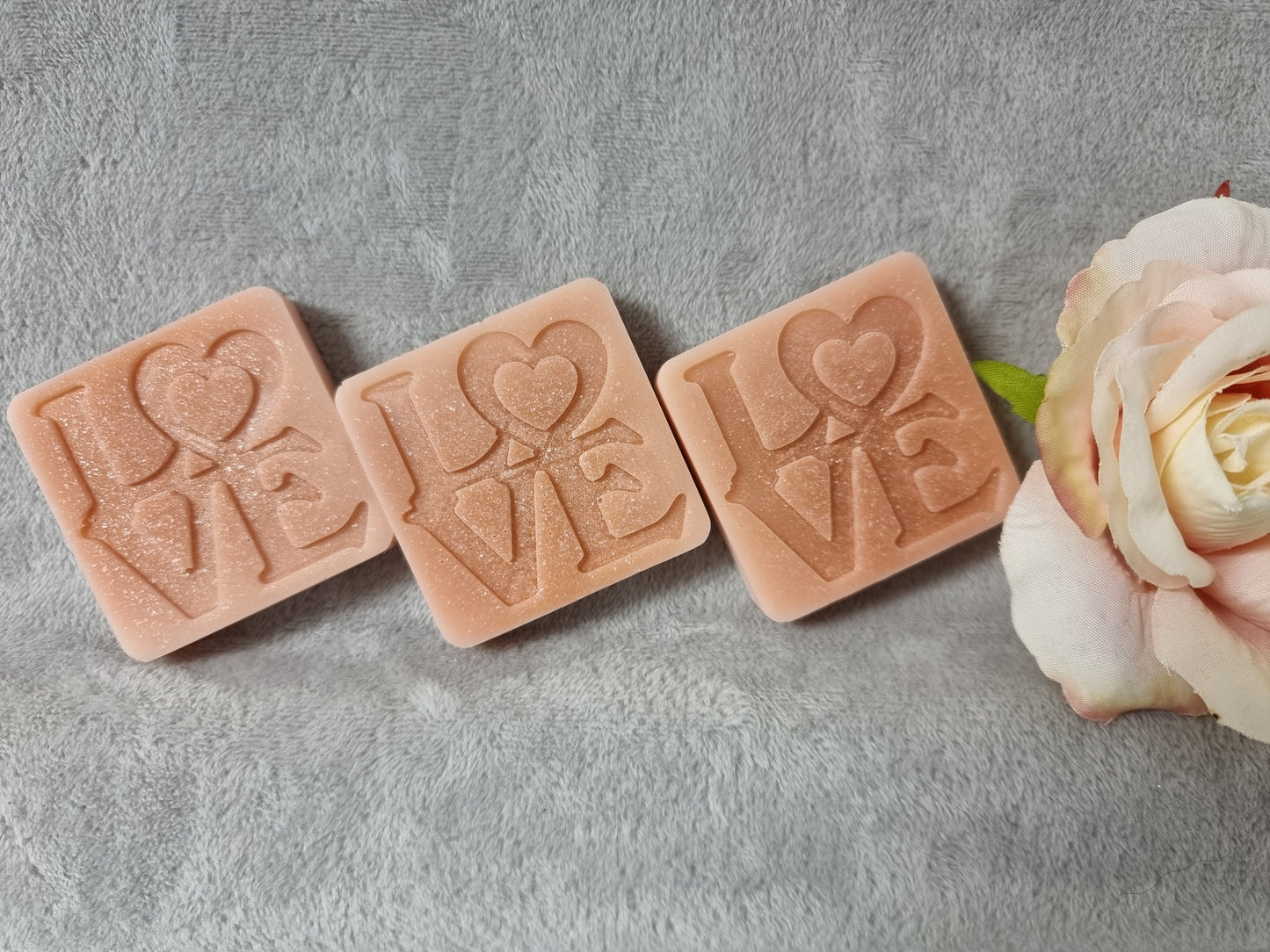 SILICONE MOULD LOVE 4 Cell Square